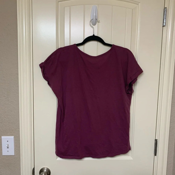 Under Armour Graphic Tee - Picture 6 of 6